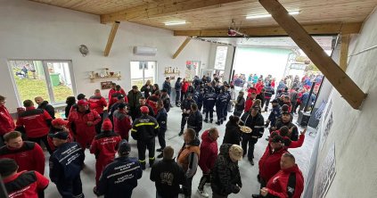 Tűzoltóverseny és szertáravató Csíkmadarason